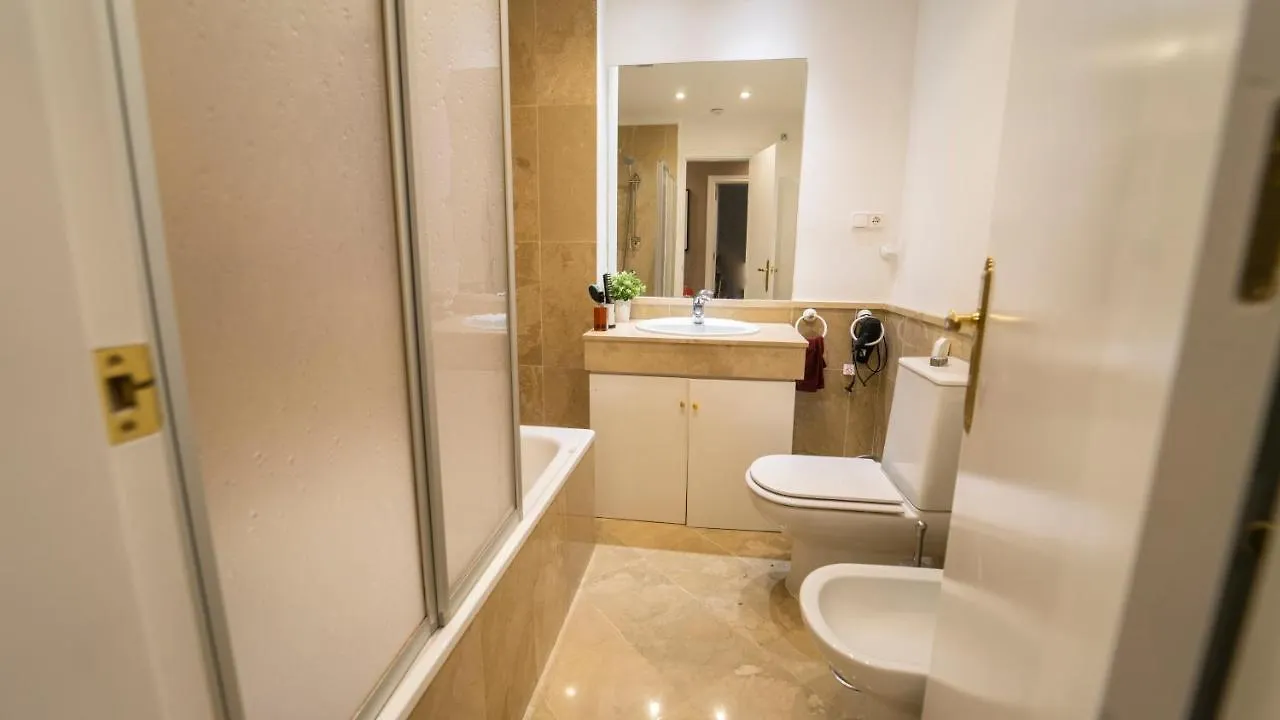 Aixa Serrallo Aparts Apartment Granada